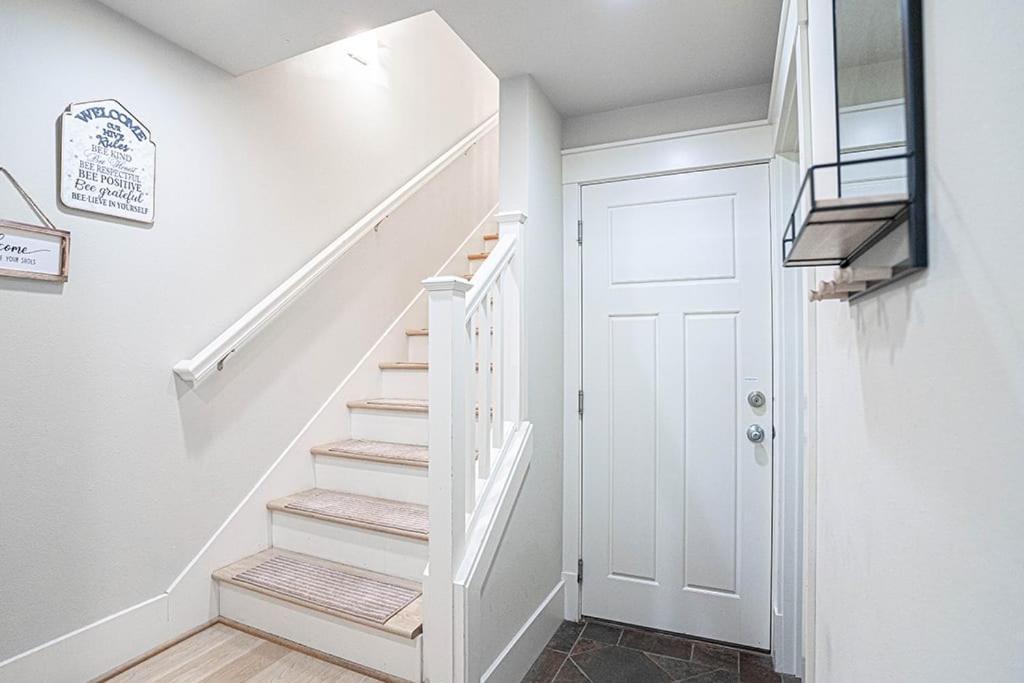 Exquisite Central Townhome With Spacious Loft And Gourmet Kitchen Seattle Ngoại thất bức ảnh